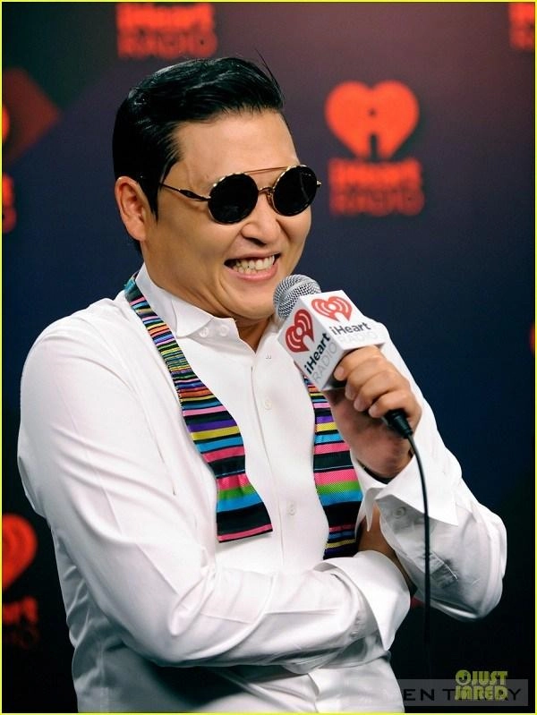 Style bắt mắt của ngôi sao gangnam style psy - 11