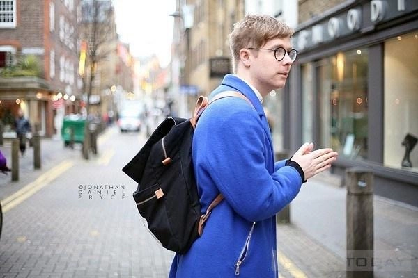 Tham khảo street style từ london những ngày đầu xuân - 12