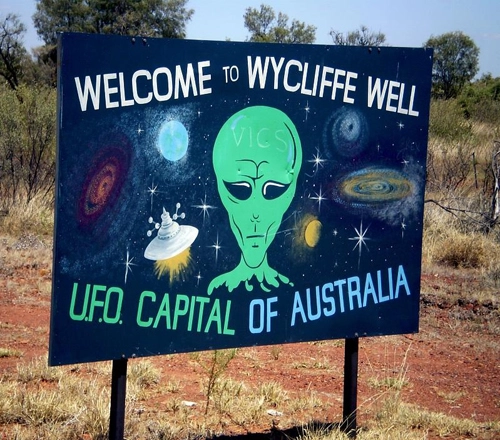 thủ đô người ngoài hành tinh ở australia - 1