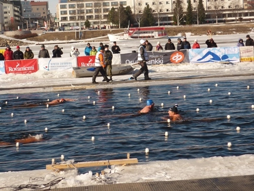 Truyền thống bơi lội giữa mùa đông ở phần lan - 2