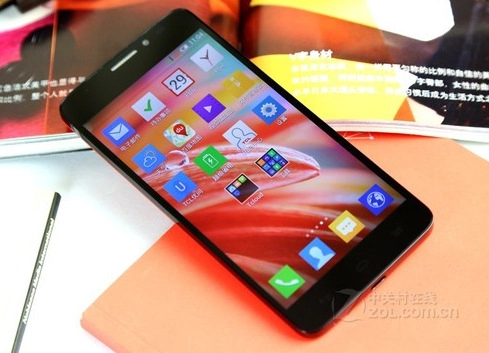 10 smartphone được mong chờ nhất năm 2014 - 9