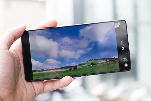 5 smartphone màn hình lớn giá tốt mới về việt nam - 1