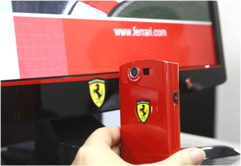 Acer liquid e phiên bản ferrari - 10