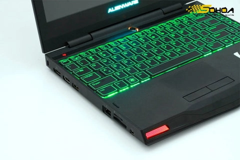 Alienware m11x so tài cùng m15x - 4