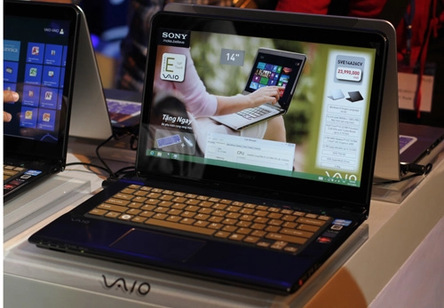 Ảnh bộ ba sony vaio mới - 5