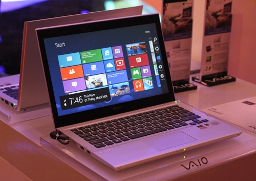 Ảnh bộ ba sony vaio mới - 7