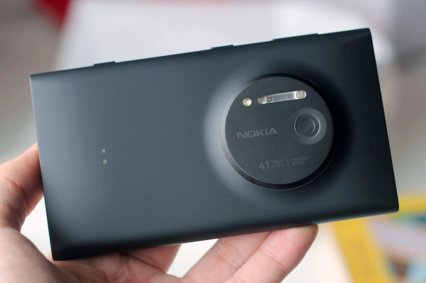 Ảnh đập hộp nokia lumia 1020 - 6