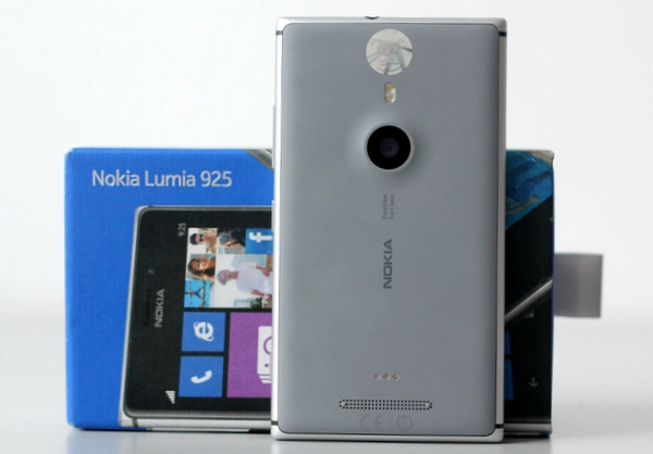 Ảnh đập hộp nokia lumia 925 chính hãng - 6