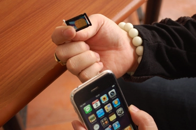 Ảnh iphone 3g bẻ khóa bằng phần mềm tại vn - 6