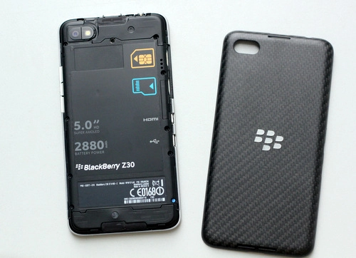 Ảnh mở hộp blackberry z30 ở việt nam - 5