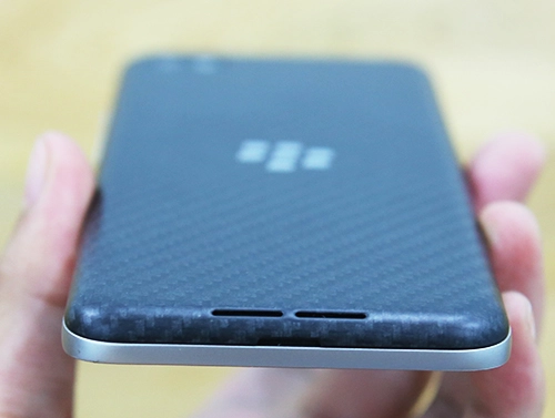 Ảnh mở hộp blackberry z30 tại việt nam - 8