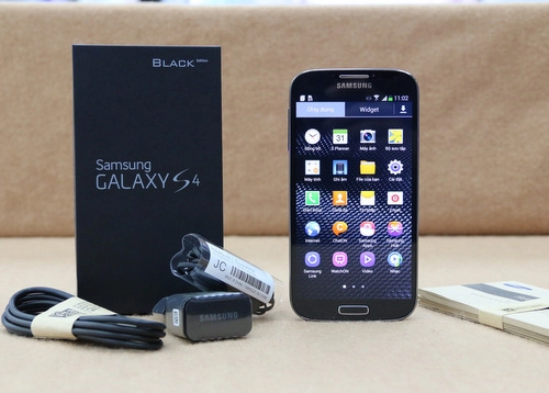 Ảnh mở hộp galaxy s4 black edition - 2