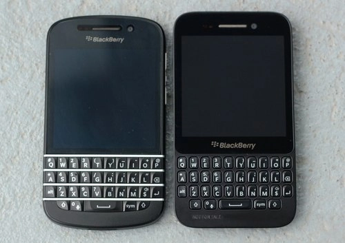 Ảnh so sánh blackberry q5 với q10 - 1