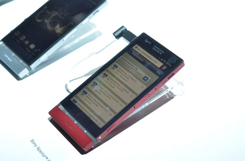 Ảnh sony xperia p tại mwc 2012 - 1