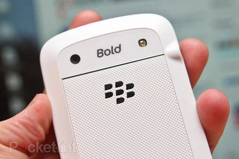 Ảnh thực tế blackberry 9900 màu trắng - 7