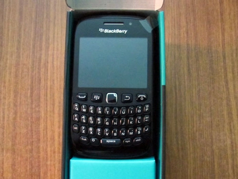 Ảnh thực tế blackberry curve 9220 - 2