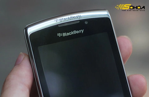 Ảnh thực tế blackberry torch 2 ở vn - 4