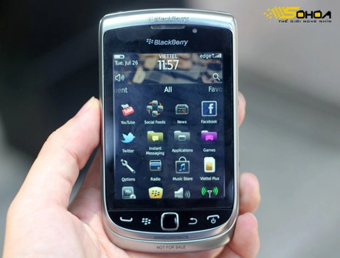 Ảnh thực tế blackberry torch 2 ở vn - 7