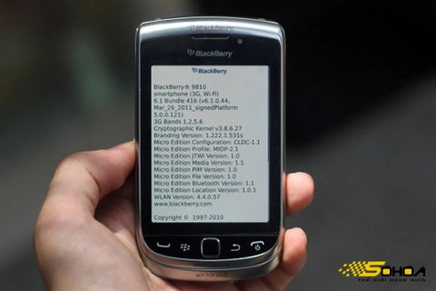 Ảnh thực tế blackberry torch 2 ở vn - 8