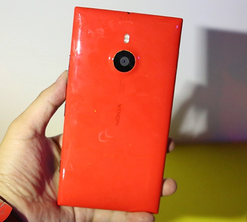 Ảnh thực tế nokia lumia 1520 tại việt nam - 2