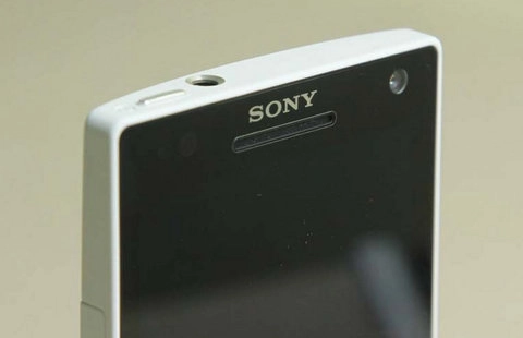 Ảnh thực tế sony xperia sl - 2