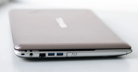 Ảnh thực tế toshiba satellite p850 tại vn - 11