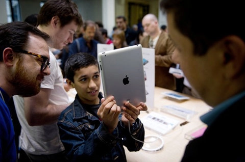 Apple có thể bán được 60 triệu ipad 2 năm nay - 2