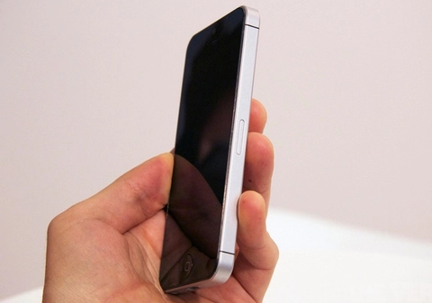 Bản mẫu iphone 5 xuất hiện tại triển lãm ifa 2012 - 8