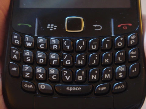 Blackberry 8520 - một chiếc curve giá rẻ - 4