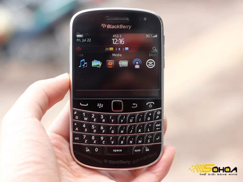 Blackberry bold 9900 xuất hiện ở hà nội - 4