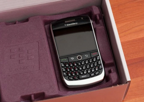 Blackberry bold và curve 8900 giảm giá - 1