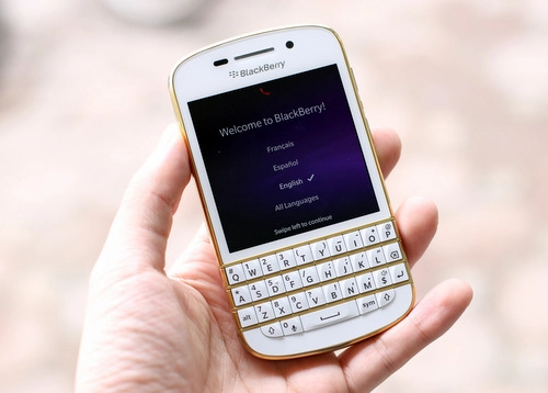 Blackberry q10 bản vàng đặc biệt giá 17 triệu đồng - 1