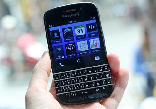 Blackberry q10 bắt đầu nhận đặt hàng giá từ 800 usd - 1