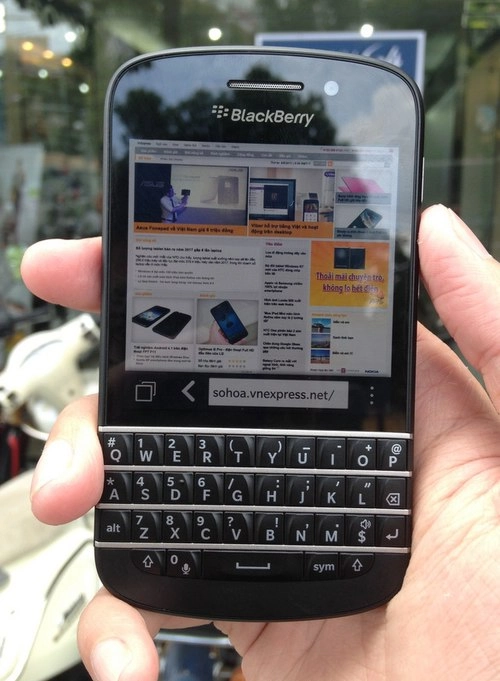 Blackberry q10 về vn với giá hơn 20 triệu đồng - 2