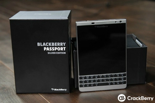 Blackberry ra passport phiên bản vỏ kim loại - 1