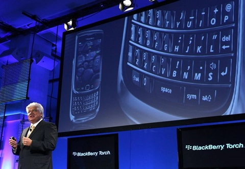 Blackberry torch 9800 ra mắt - 1