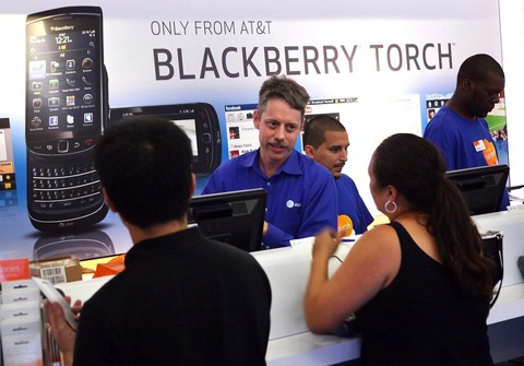Blackberry torch 9800 - thất bại lớn nhất của rim - 2