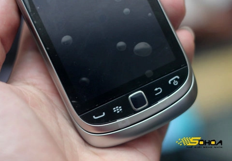 Blackberry torch 9810 giá 188 triệu đồng - 5