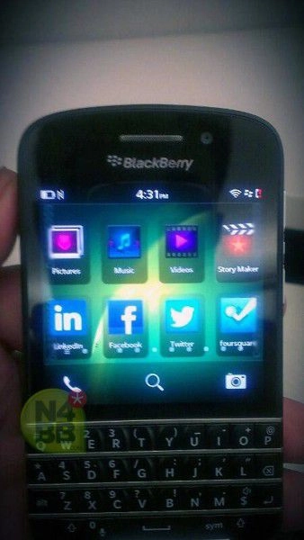 Blackberry x10 bàn phím qwerty lộ thêm ảnh thực tế - 2