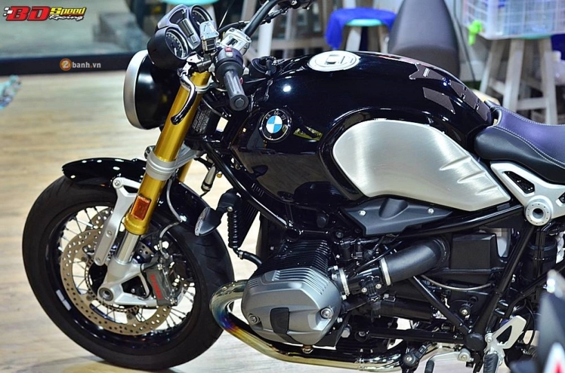 Bmw r nine t độ nhẹ một số chi tiết đồ chơi hàng hiệu - 2