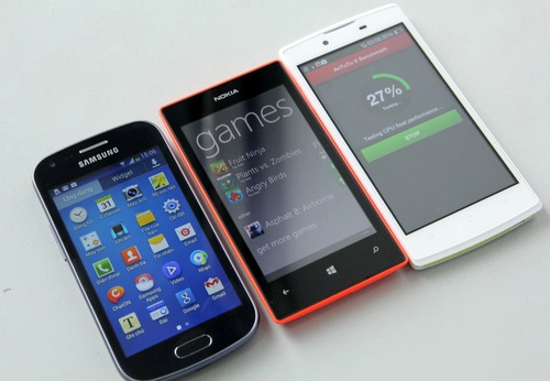 Bộ ba smartphone phổ thông giá hấp dẫn so găng 1 - 10
