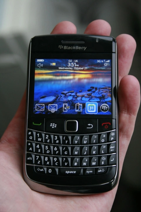 Cận cảnh blackberry bold 9700 - 6