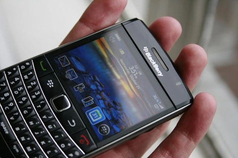 Cận cảnh blackberry bold 9700 - 7