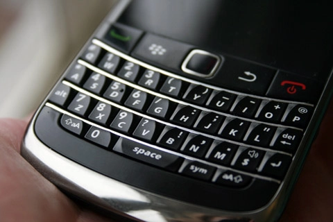 Cận cảnh blackberry bold 9700 - 13