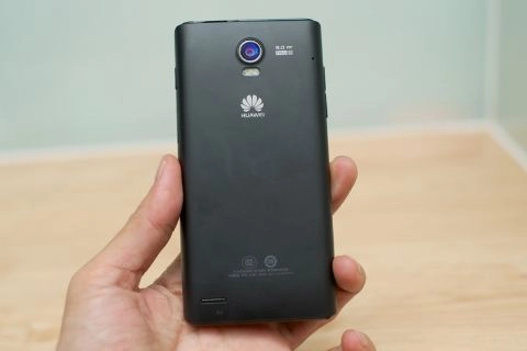 Cận cảnh huawei ascend p1 xl - 6