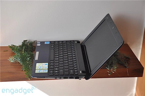 Cận cảnh netbook pine trail đầu tiên - 5