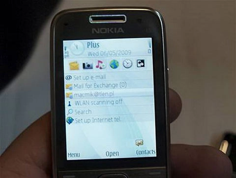 Cận cảnh nokia e52 - 16