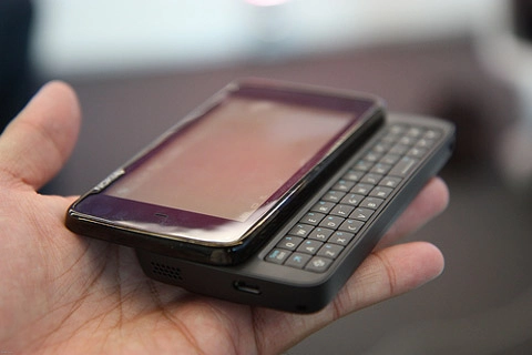 Cận cảnh nokia n900 - 1