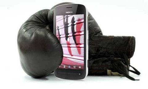 cuộc chiến smartphone tại mwc 2012 - 1