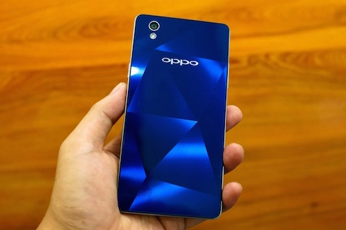Đánh giá oppo mirror 5 - smartphone có mặt lưng vân kim cương - 2
